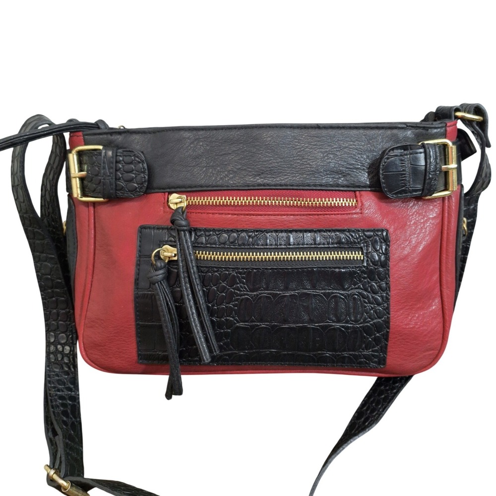 GAL Red Black Faux Leather Crocodile Embossed Crossbody Bag Tassel Gold Hardware